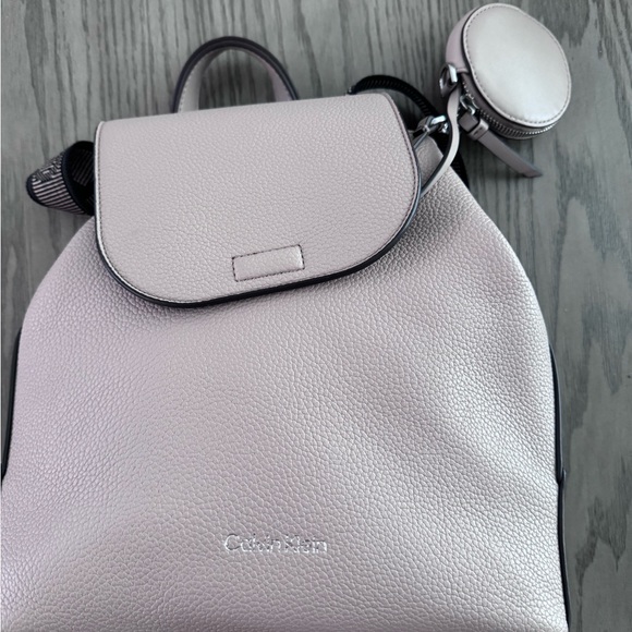 Handbags - Calvin Klein backpack